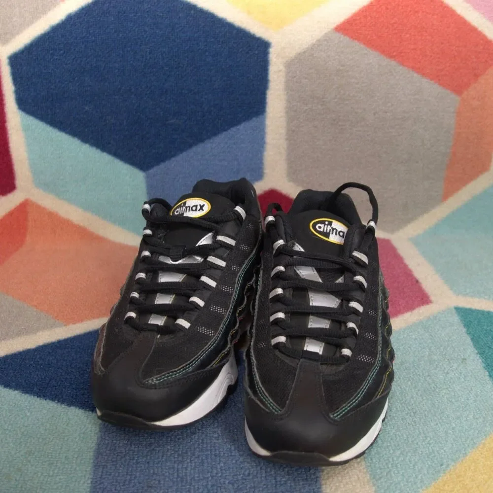 Nike Air‎ Max 95 Game (gs) Youth 5Y CJ6955-001  Black Crimson